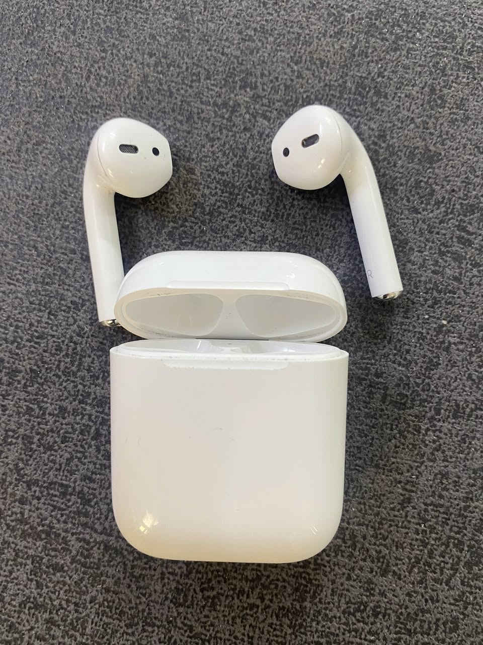 ايربود جيل ثاني اصلي نضافه فول تفحص فبل متدفع ولا فلس مكاني بغداد رقم تلفون ***********
بي وتساب سعره 60 الف
