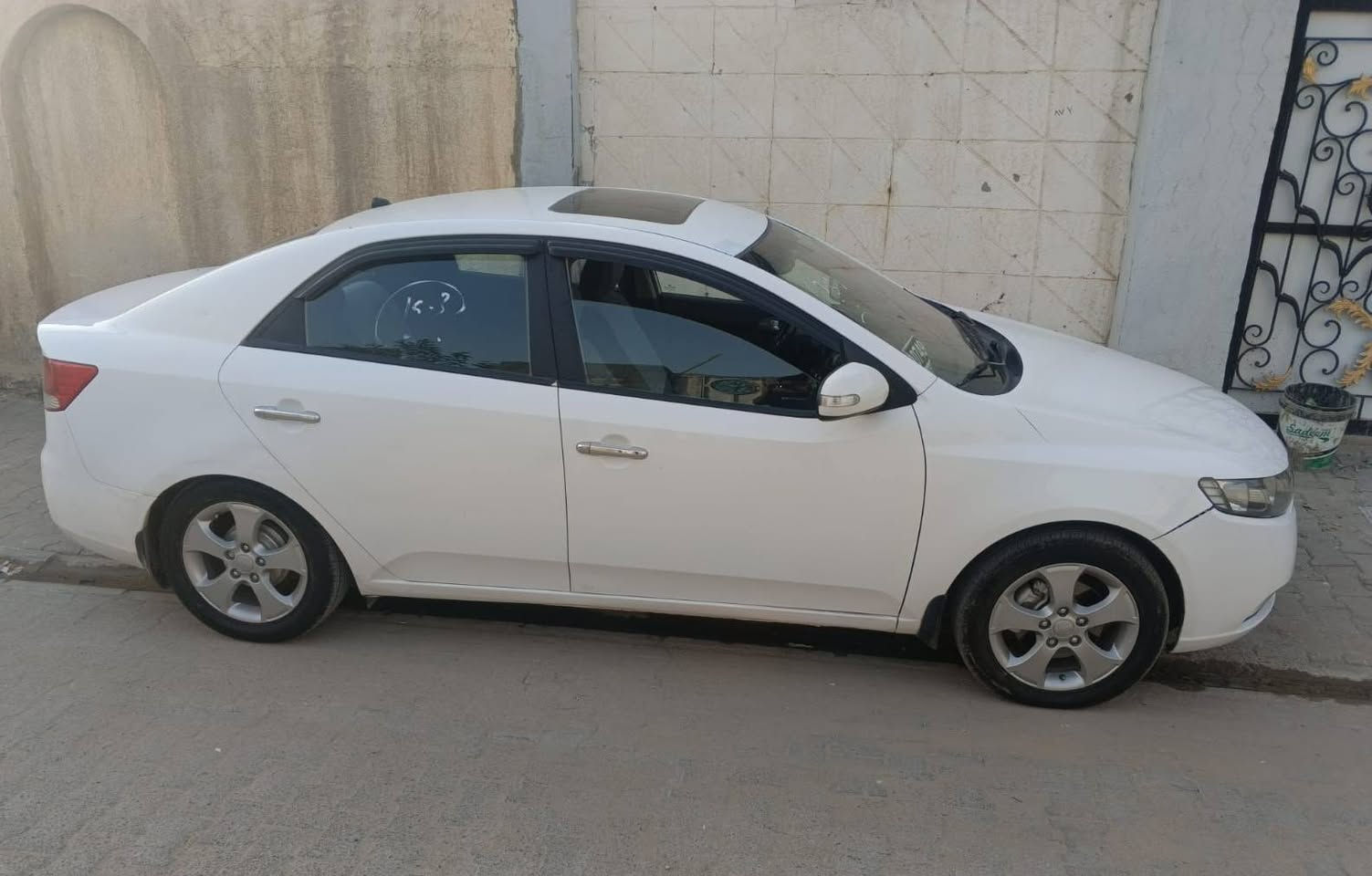 سيراتو موديل 11خليجي كير محرك تبريد سياره جاهزه السياره لاصبغ ولاتبديل فقط دحجات السعر96 مكاني نجف تفاصيل أكثر ***********
