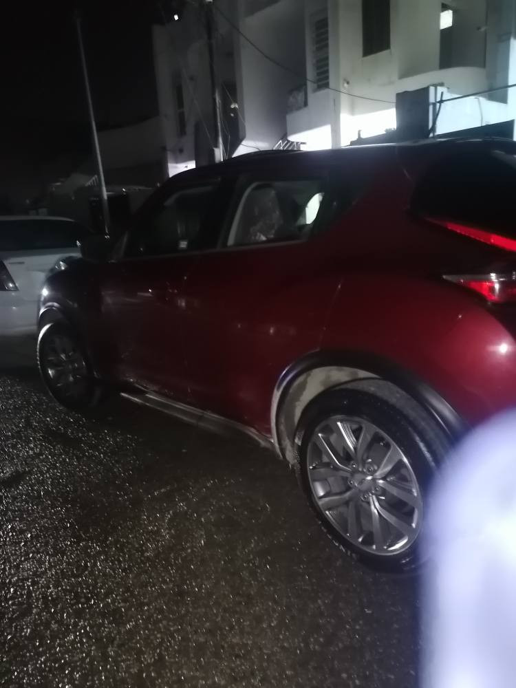 ئه م سه ياره يه بو فروشتنه نرخى 115يه ك پارجه ى هه يه غرامه يجى له سه ر نيه هه زه و سه نه وى نوه يه 79هه زار كيلومه تر روشتوه أربيل, العراق


**إذا كنت صاحب هذا الإعلان وتريد حذفه لأي سبب، رجاءا أرسل رسالة إلى الدعم الفني**