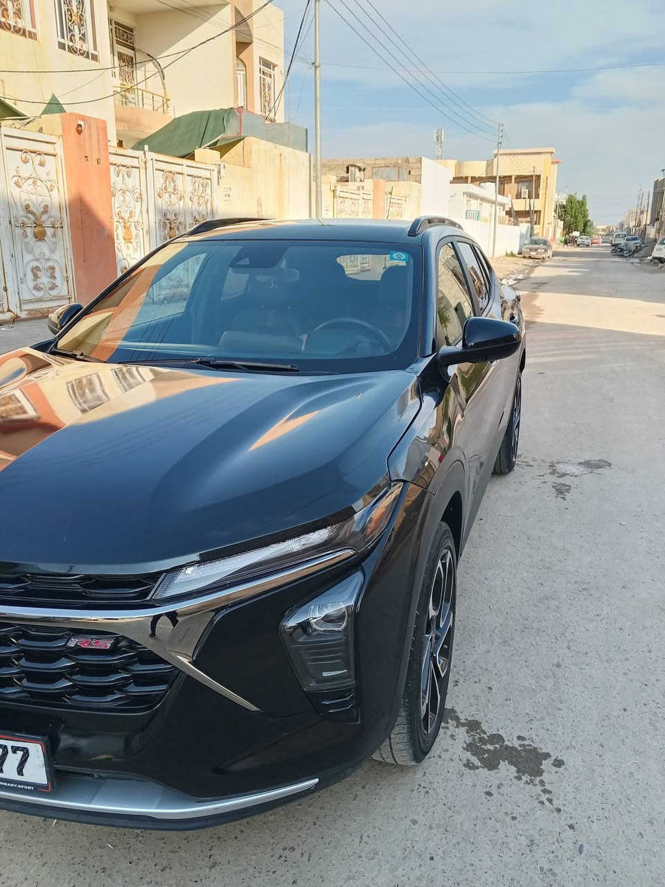 شوفرليث تراكس موديل 24
فئة Rs 
رقم صلاح الدين بسمي 
حادث السياره جاملغ وبنيد فقط 
عداد المسافة 20 الف كيلو متر وقابل لزيادة
مواصفات السيارة 
كشنات جلد وهيتر حراري 
فول تحكم ستيرن
رادار امامي 
تحديد مسار 
نقطه عمياء
كامره دوار 
شاشه. ديجتل 
محرك 1300 تيربو 
بصمه تشغيل وابواب 
مكان السياره سامراء 
السعر 165 
رقم الهاتف /***********
