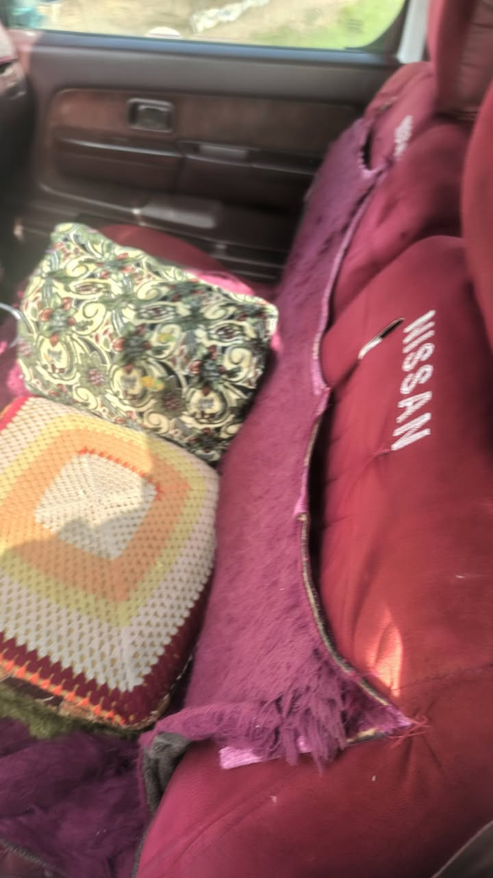 السلام عليكم نيسان 2012 سيارة مكفولة كفالة عامة من محرك الى حدادية الى تخم تايرات جدد سيارة خير من اللة الشراي يتصل وبي خير ويدلل ما متواجد على الفيس رقمي /*********** مكاني الديوانية قضاء الشنافية سيارة بسمي شوكت ماترد ادورلك وبخدمتكم
