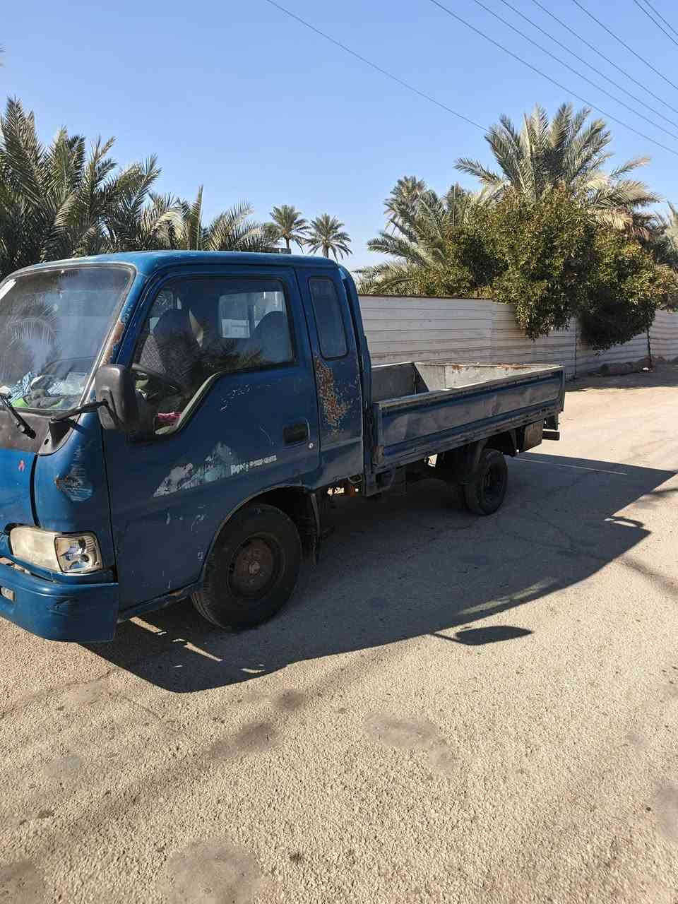 سلام عليكم إخوان كيا حمل للبيع مكفوله كير ومكينه واكسن مكاني نجف كوفه موديل 2000 السياره بسمي السنويه بعده سعره 58 الشراي يتصل عله الرقم ***********
