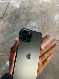 آيفون 12 برو ماكس • ٢٥٦ • بطارية ٨٠٪