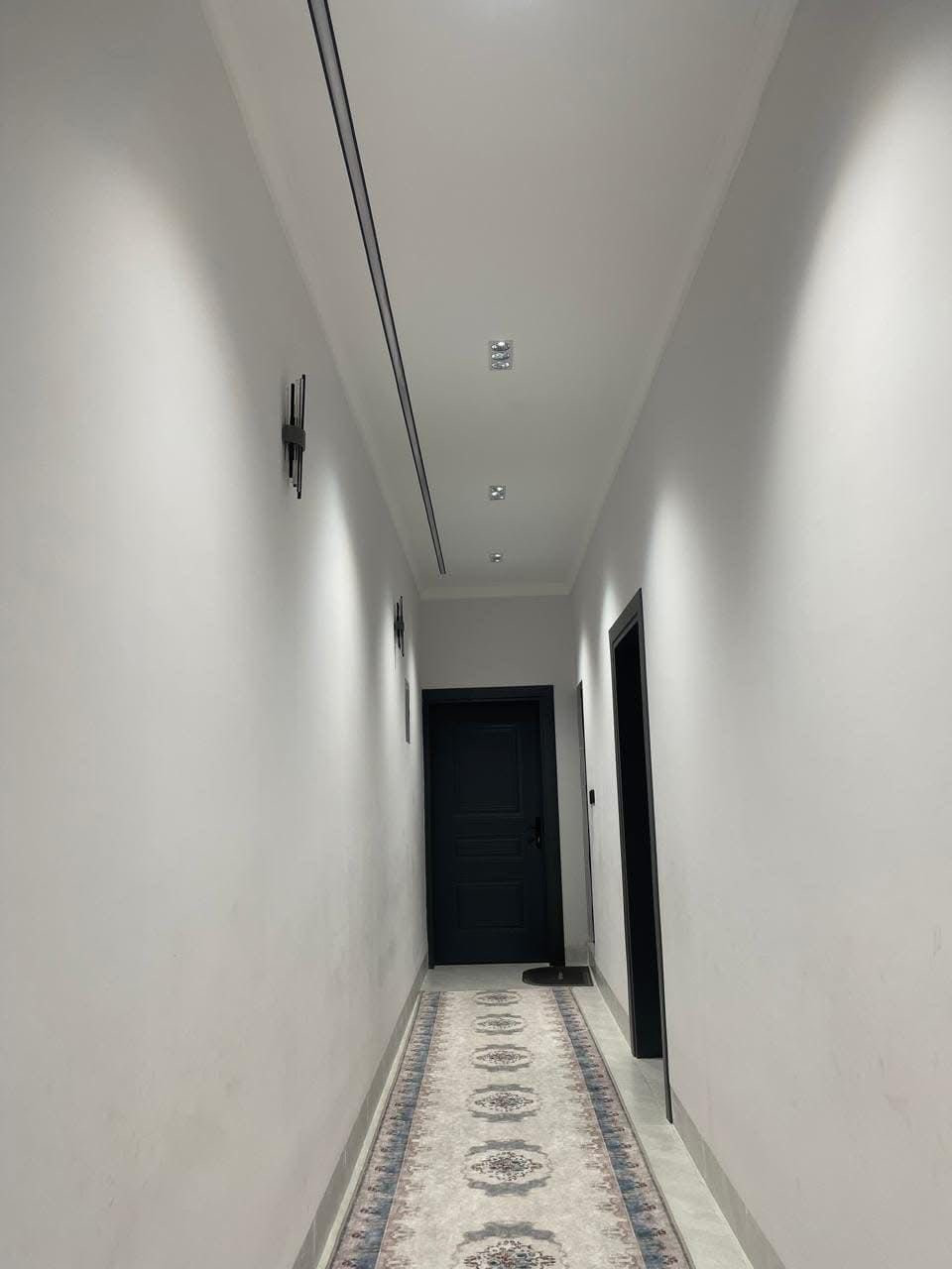 🏠دار بناء حديث
   موقع مميز للبيع
~~~~~~~~~~~
البيت فول فول✔️
نظام دكت سقف مغربي✔️
دبل جام المنيوم✔️
~~~~~~~~~~~
طابو ملك صرف✏️📋
~~~~~~~~~~~
📐المساحه:125
📐الواجهة :-5م
شارع  10م
~~~~~~~~~~~
📍الموقع :حي عدن مقابل جامع تحسين صوراني 

~~~~~~~~~~~
💸السعر :علق تم يوصل السعر
~~~~~~~~~~~
يحتوي الطابق الاول على:-
كراج +مطبخ+استقبال
غرفة +صحيات 
~~~~~~~~~~~
يحتوي الطابق الثاني على:-
هول +صحيات + 
٣غرف نوم
طابق ثالث غرفة نوم بيتونه 
~~~~~~~~~~~
~~~~~~~~~~~
للاستفسار اكثر الاتصال على
***********📱
~~~~~~~~~~~
نستقبل جميع العروض 
🏠السكنيه  🏛️التجاريه
مكتب عدن بدايه سايدين عدن مقابل مجمع جوهره
