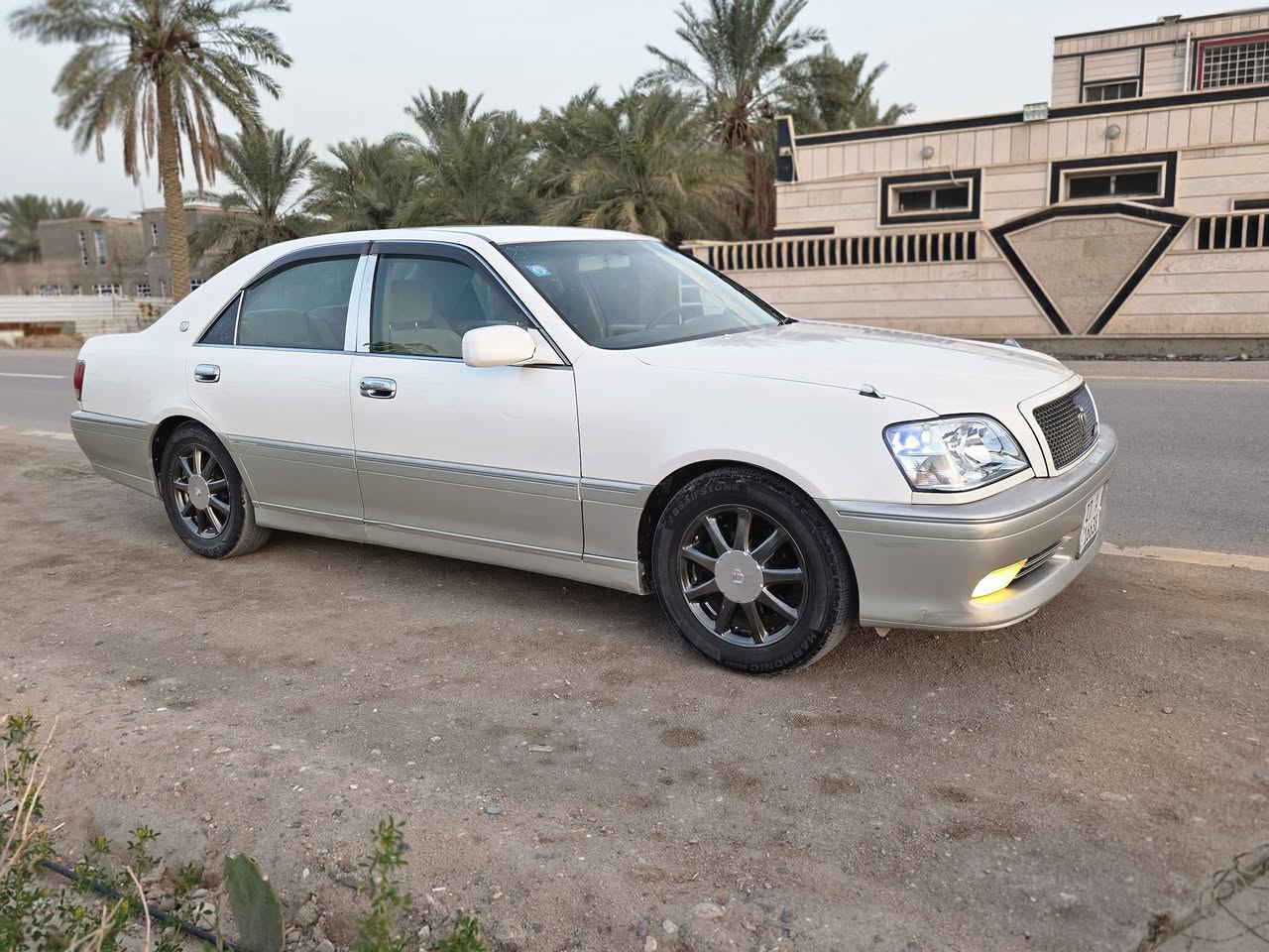 جنون للبيع رقم انكليزي سنويه مجدده تحويل فول ٤ دكم مكفوله من الكص والضربه  فقط (نقل جثه) سياره حلوه ونضيفه السعر ٨٧ وببه مجال البصره بني منصور ***********
