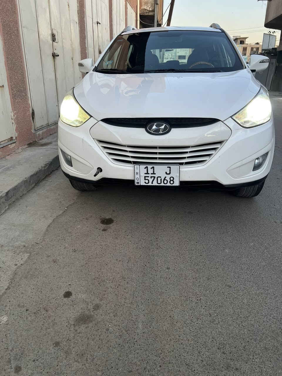 السلام عليكم توسان ١٣ نص فول كامرة حساس خليجي بيهه طخه يم الرقم الخلفي بي صبغ يم الرقم فقط الباقي كفاله عامه من كلشي محرك مفتوح كازيت بالصيف صار بيهه رقم هزة سنويه جديدة بسمي محرك كير مكفول تبريد صدر امامي خلفي جديد تايرات جدد كهربايات شغاله كامله من كلشي مكاني بغداد الكرخ قرب ساحت عدن رقمي ممتواجد خاص اتصال فقط السعر / ١٣٧ رقمي / *********** احمد
