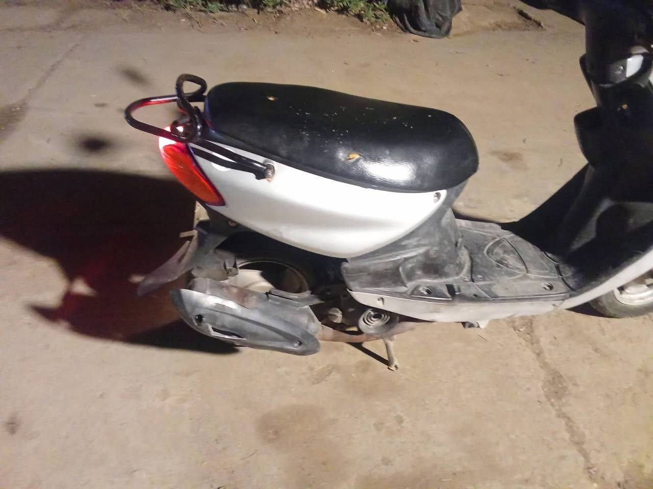 سلام عليكم دراجة قجمة للبيع شلعه ومعدل سعر 400 وبيه مجال الطيبين مكاني بغداد الشعله  على الرقم ***********
