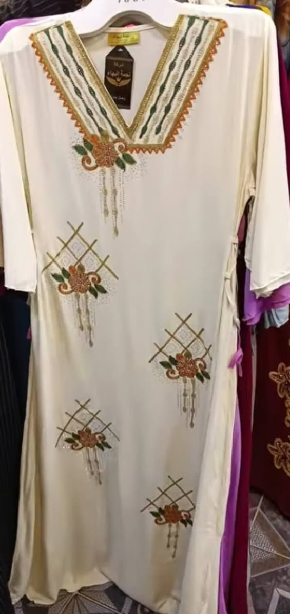 كشمير ايطالي السعر 10يوجد توصيل جميع مناطق الدورة


**إذا كنت صاحب هذا الإعلان وتريد حذفه لأي سبب، رجاءا أرسل رسالة إلى الدعم الفني**