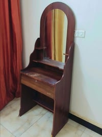 ميز مرايه تركي ب25  العنوان بغداد  07715681271