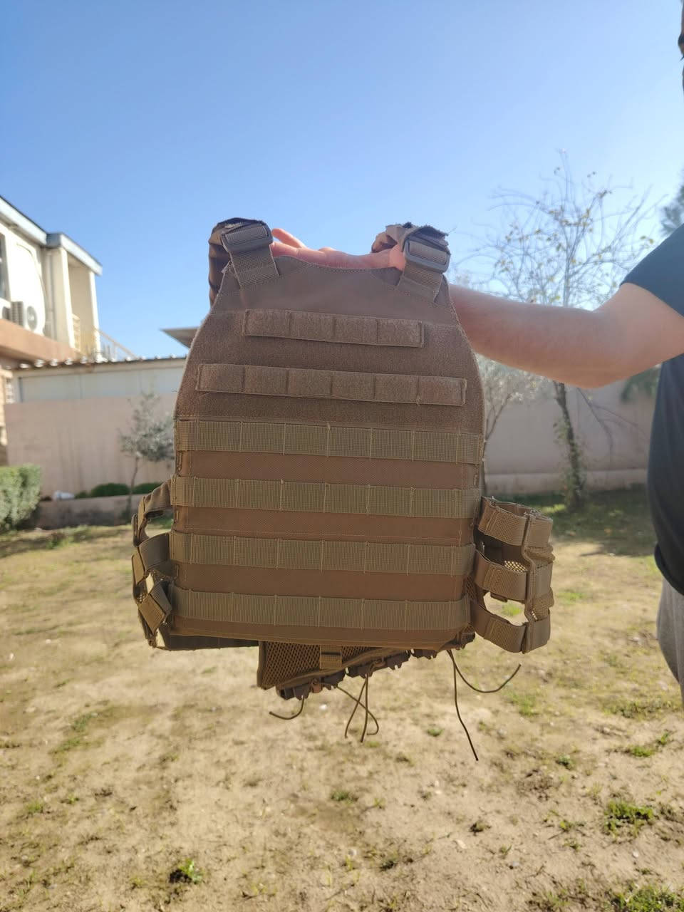 درع  متوفر العدد ٢ واحد ٨٠ وثنين١٥٠
***********
