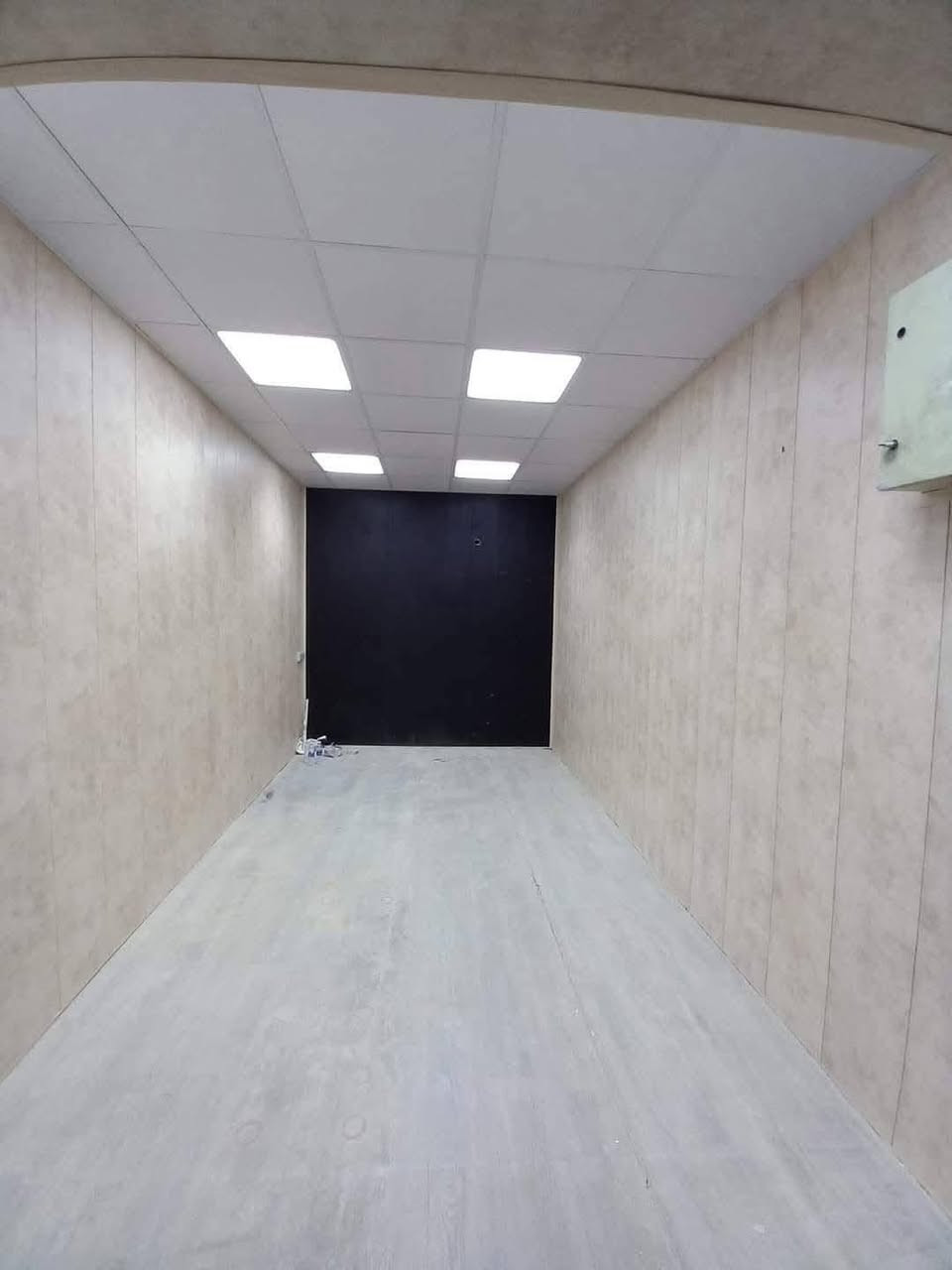 تغليف جدار بلاستك ايراني 
***********
طول 6 م*30سم بيع جملة و مفرد
بغداد شارع سعدون
