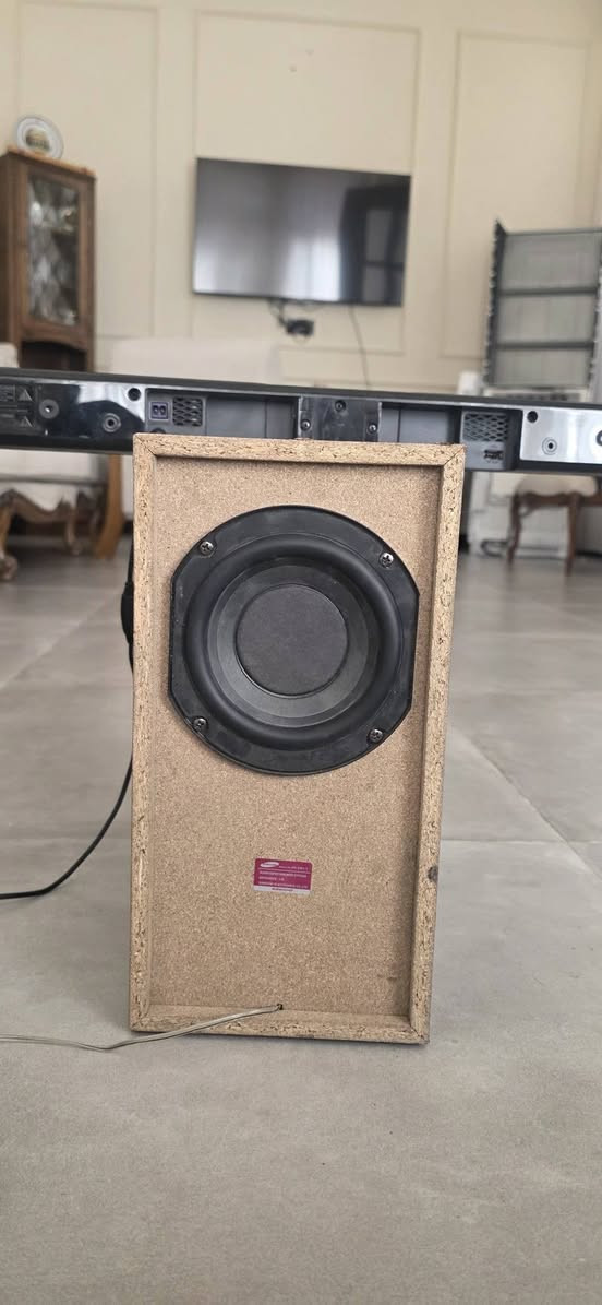 للبيع ساوند بار سامسونك 120w
بدون ريمونت


**إذا كنت صاحب هذا الإعلان وتريد حذفه لأي سبب، رجاءا أرسل رسالة إلى الدعم الفني**