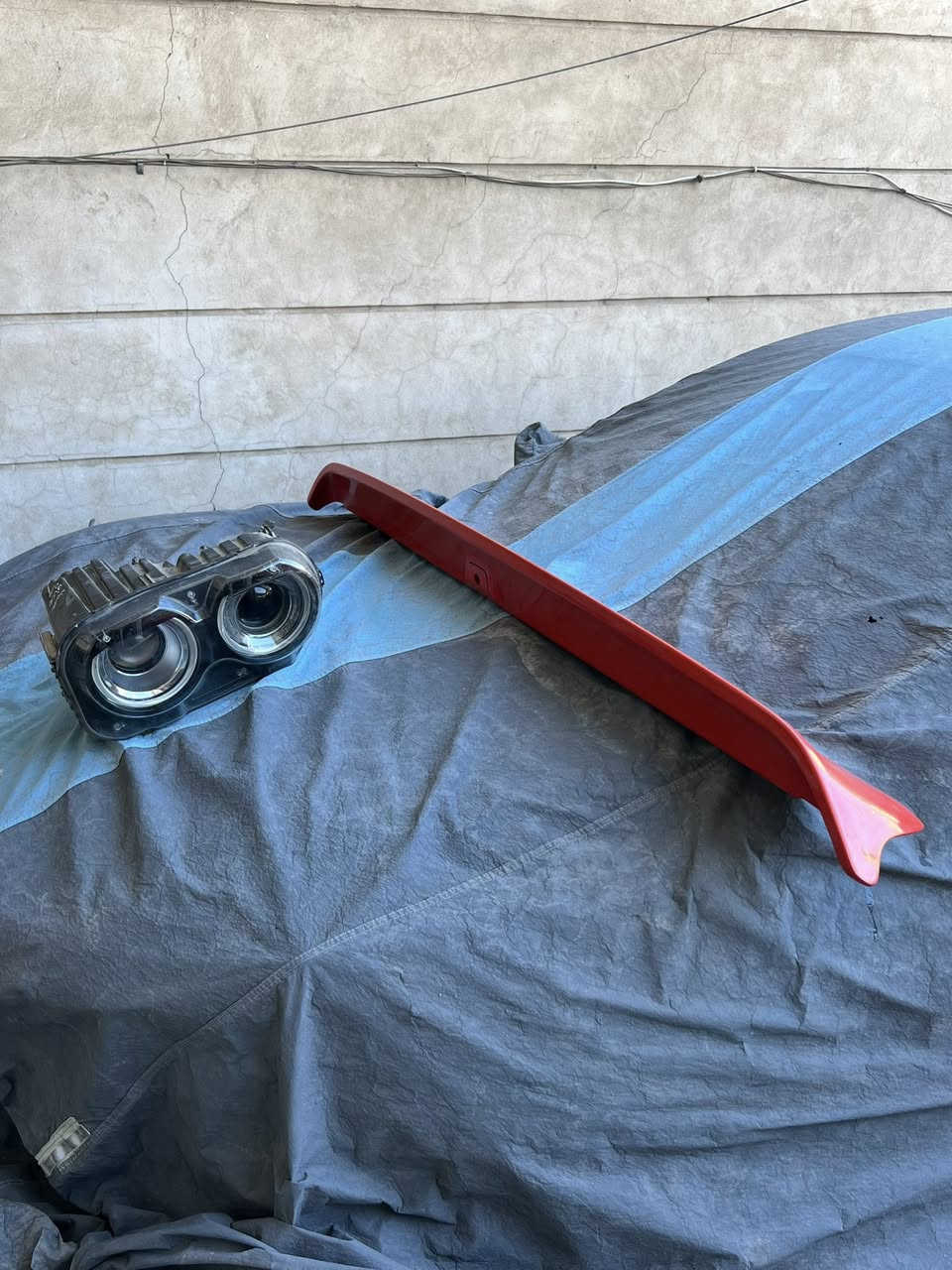 السلام عليكم حبايب
جناح جالنجر ريد آي سعرة 60 الف 
لايت جالنجر تك يمنة تايوان ابو المحولة الاصلية زنون 150 الف 
جاملغ امامي بي تصليح 40 الف 
الي تفيدة الغراض مكاني بغداد سريع حي العامل 
***********
