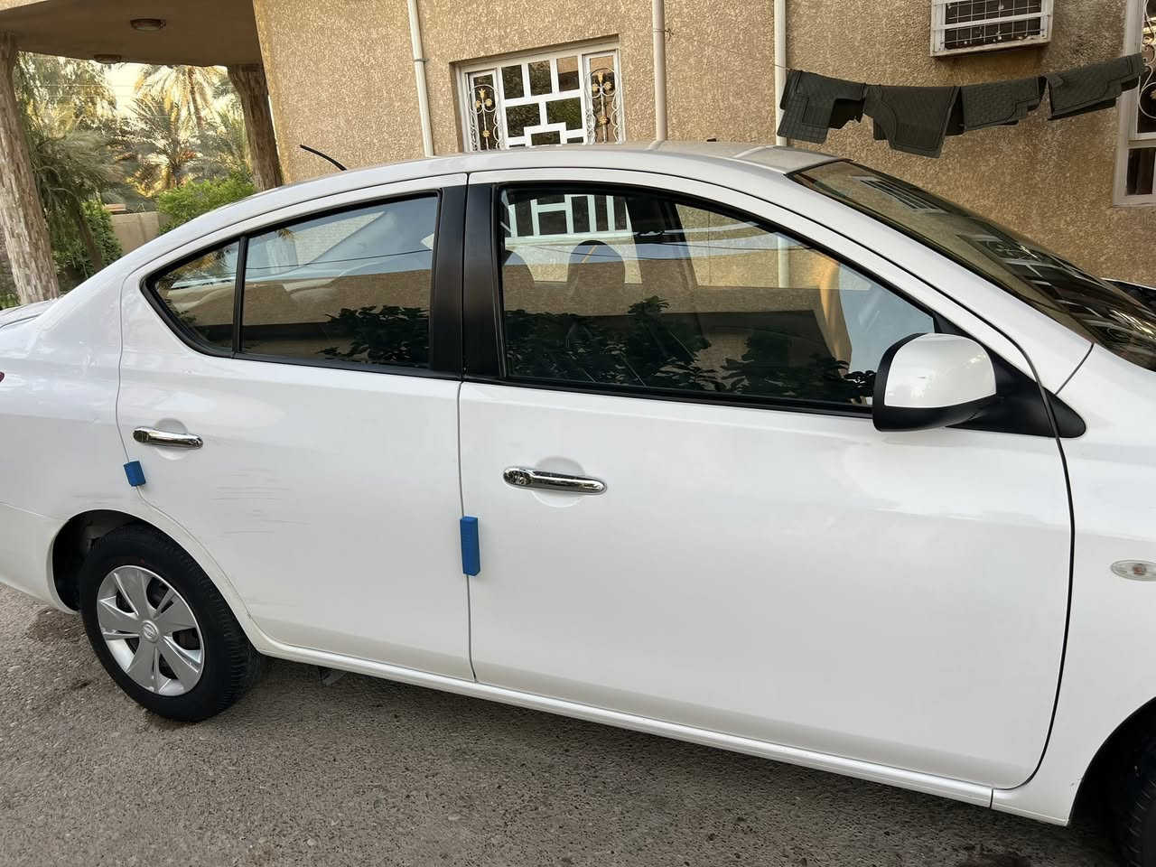 السلام عليكم
للبيع 

سني هندي 2019 سياره نظيفه 

ماشيه 56 الف 

سياره بأسمي 

تحويل ثاني يوم 

رقم بغداد 

تبريد ثلج 

تخم تاير جديد 

بيها ضربه صغيره اقل الشبر 

بطارف الجاملغ 

سياره نظيفه جداً 

السعر 105 $

بيهه مجال بسيط
عنوان /بغداد
للأستفسار ***********
