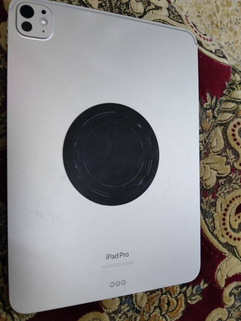 من رخصه الادمن
ايباد M4 
بطاريه٨٦
بي شاخطات بسيطه + ملحقات كامله
+حساب ببجي لفل٨٩ مجموعات ٧٢
ولباقي مثل مموضح بلفديو او مراوس ب١٥برو او١٦برو واتساب ***********
