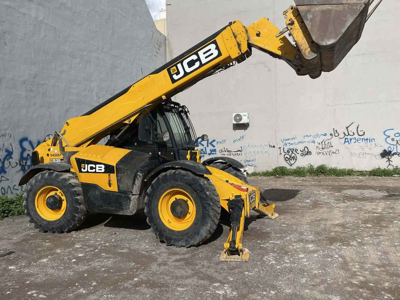 بوفروشتن فول مواصفات انجكتةر  ١١٠٠٠ هةزار سعاتي هةية هةموو كياني بةشةرت موديل ٢٠١٥
***********
