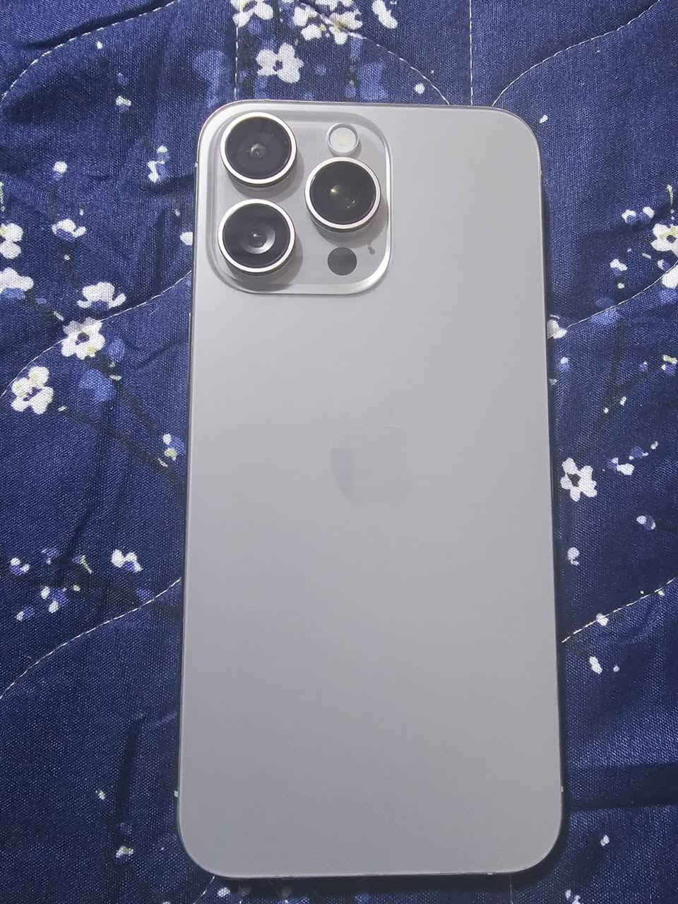 آيفون ١٥ برو ماكس للبيع ذاكرة ٢٥٦ والبطارية ٨٤ امبدل شاشة  الشاشة تجارية شرق اوسط  سعر ٦٥٠


**إذا كنت صاحب هذا الإعلان وتريد حذفه لأي سبب، رجاءا أرسل رسالة إلى الدعم الفني**