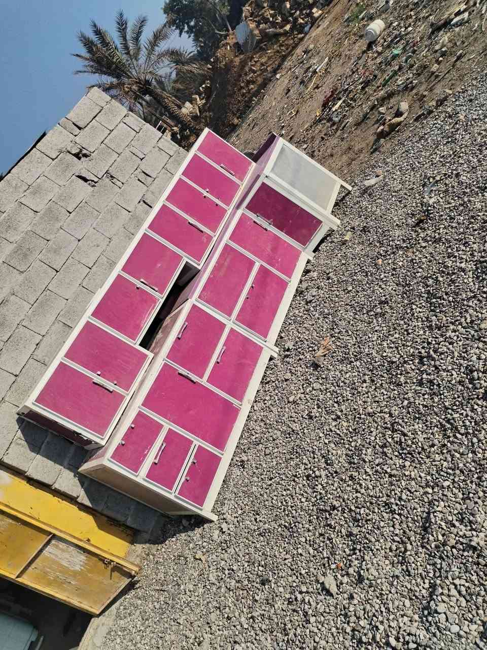 يتوفر لدينا انواع الأغراض المنزلية المستعملة في مزاد العبادي
العنوان ام العظام
قرب كراج الزهيري
لتواصل ***********
