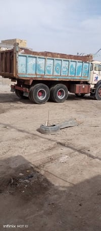 للبيع • شاحنة • نضيف