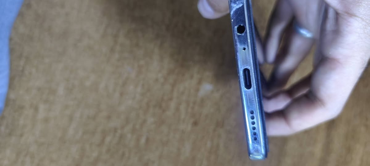 تكنو كامون30ذاكره256جهاز كله شغال وعلفحص مبي شي بدون ملحقات لبيع ب180مكان بغداد الاعظميه***********
