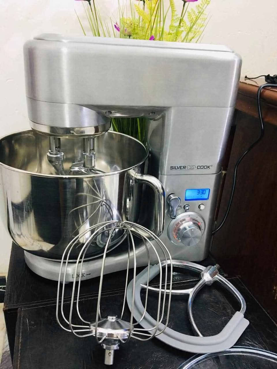 عجانة ستيل 10 لتر سلفر كوك الالمانية🔥
هيكل ستيل دشالي حديد⚙️
 دبل هوك للعجين الثقيل🍰⚔️
حجم كبير 10 لتر🛡️
قوة 1500 واط 🔥 ملف نحاس 100%🔗
مزودة بشاشج دجتل مع تايمر و 6 سرع بالاضافة الى توربو بغداد, العراق


**إذا كنت صاحب هذا الإعلان وتريد حذفه لأي سبب، رجاءا أرسل رسالة إلى الدعم الفني**