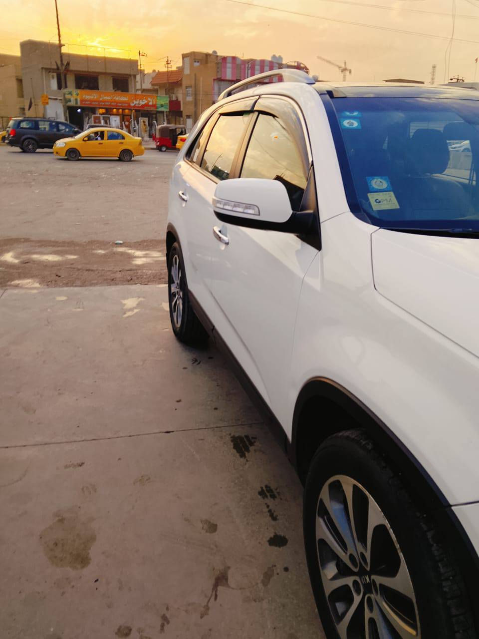 سياره سورنتو ٢٠١٣ شكل ٢٠١٥ محركها ٦ سلتندر و ٧ راكب السياره مكفوله من ضربه وصبغ ما عدا شبر واحد صبغ وهذا رقم صاحبها  
***********
