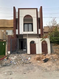 دار للبيع في منطقه العامريه مربع السايدين الافرع القريبه من السريع الم...