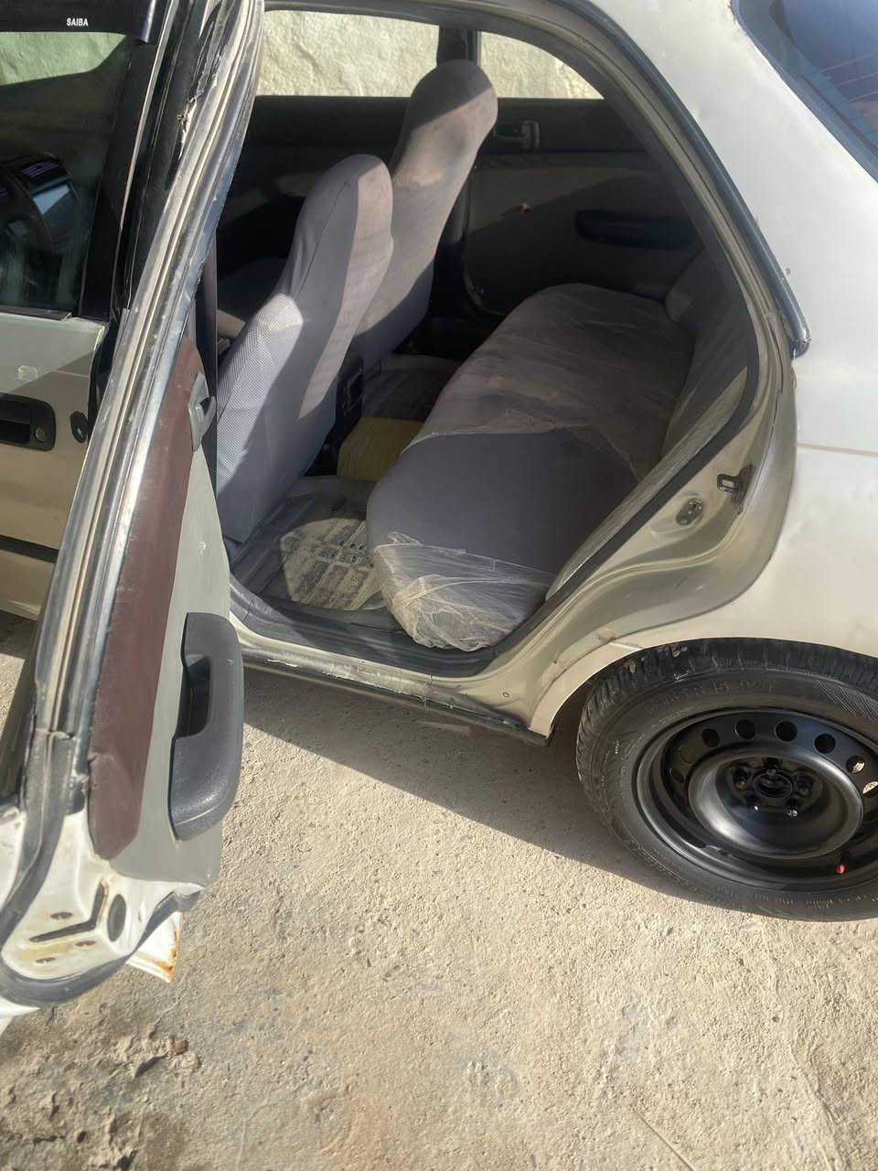 مرحبا شباب 
السياره للبيع 
موديل 94
تخم تاير شاشه ادامه كلهه جديد
بلاديه ماكو صبغ 
صاعده هزه تحويل نفس اليوم 
السعر 38 وبيه مجال 
***********
