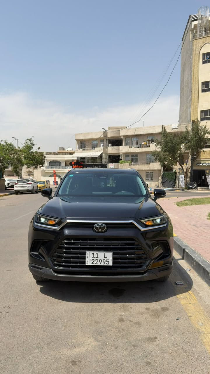 تيوتا كراند هايلندر  2024  هايبرد

مواصفات xle 

ماشيه 100 الف بس من امريكا  السياره دخول جديد الى العراق 

 7 راكب 

رقم بغداد 

مواصفات 

شاشه كبيره

كامره 

بصمه  

الاربع بيبان بصمه 

دخول ذكي 

رادار امامي 

رادار خلفي 

وادار جانبي 

نقطه عمياء 

جلد 

تدفئه كراسي 

كراسي كهربائيه اماميه تحكم  

ثلاث قطع تبريد 

منفذ شحن ٦ مكانات 

شحن 
‎صندوق كهرباء 

وضعيات قياده ايكو سبورت نورمال نزول منحدرات  

‎الارضيه مغلفه كله 

مغلف شامون اصلي

بردات خلفيه 

السياره جديده ونظيفه  

السعر 32500$  وبيه مجال

حادث بسيط جدا بدون تبديل اي قطعه

رقم 
***********
