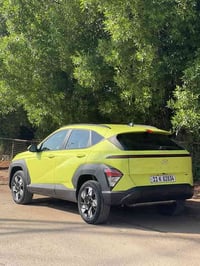 هونداي كونا 2024  ماشيه 8 الاف ميل   موصفات sel  تجي فول بدون بنوراما ...