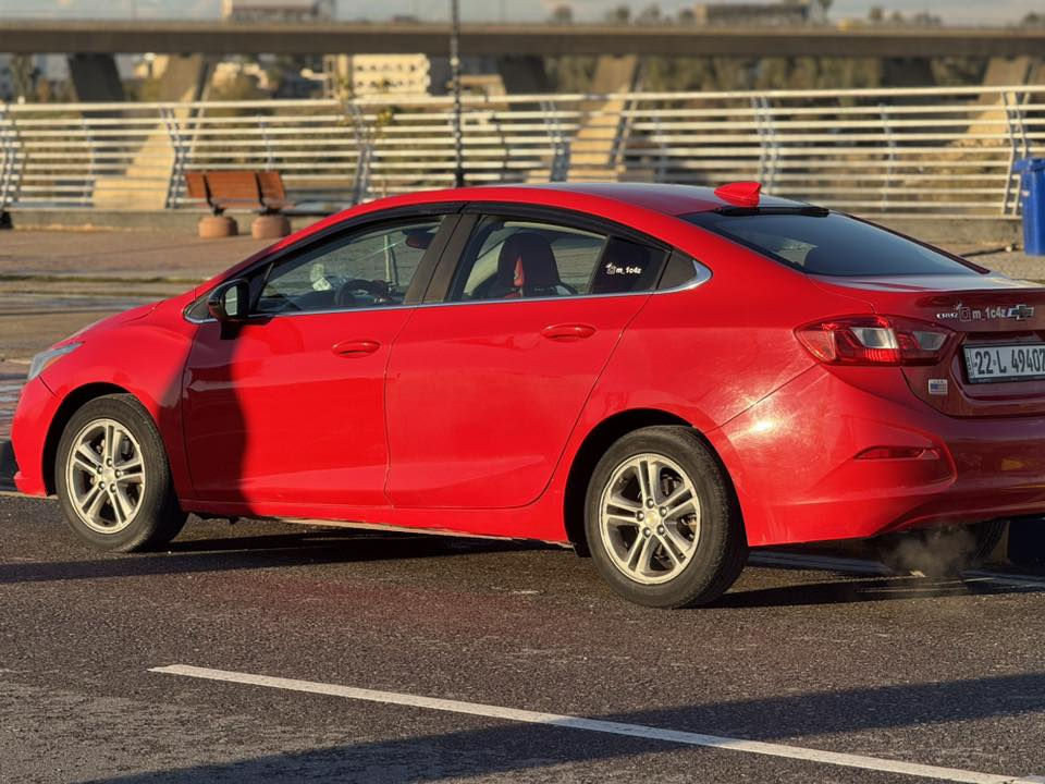 ‼️شوفرليت كروز 2017  بيع فقط ونقد
🔴رقم اربيل 
كير توماتيك 6نمر✈️
مواصفات LT
 شاشة كبيره تدعم كار بلي + مثبت سرعه+توقف ذاتي اوتو ستوب 
محرك  مبدل 1.5 تيربو شرط بانزين عادي وتبريد 
محرك مبدل  كصه  شرط التحويل السيارة باسمي شخصياً 
اقتصاديه كلش بالبانزين 
كير محرك تبريد تدفئه كله بشرط 
(ضررها 5 قطع اني أبيعك حزام 
🔵مكانها موصل جانب الايمن 
للاتصال/ *********** فقط اتصال 
غير متواجد ع نت شراي اتصل
