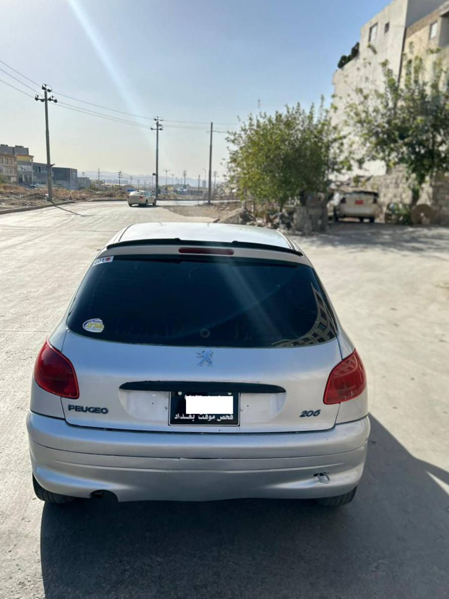 بیجۆ ٢٠٦
مودیل ٢٠٠٤
گێر عادی مەکینە ١٦ 
گێرو مەکینە بەشەرت
سیارەکە بێ سەرەتایە 
بەشەرت ماڵی مەدەنی نەبێت 
ژم:
***********
*********** السليمانية, العراق
