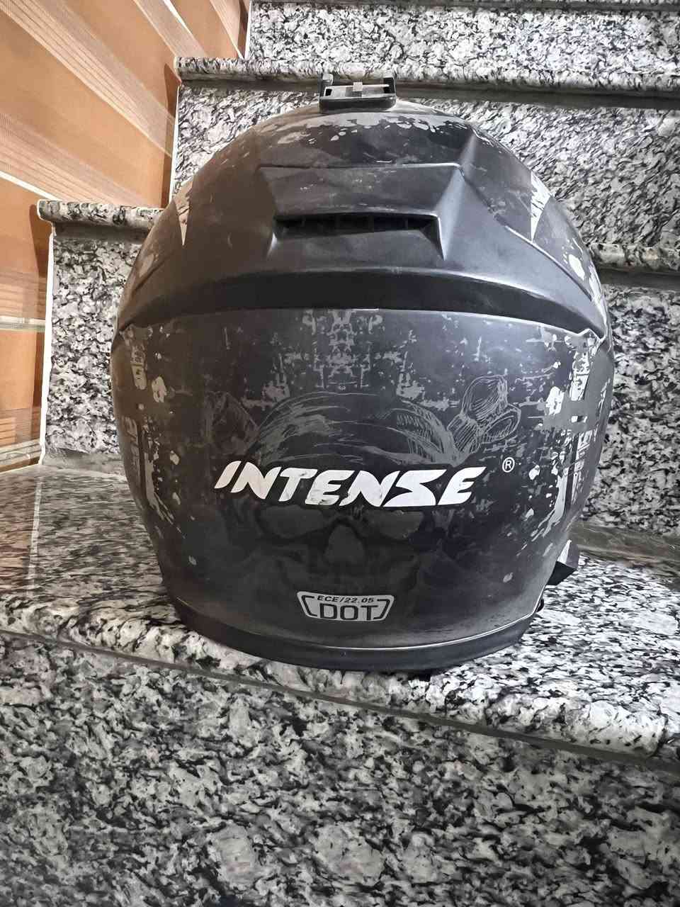 السلام عليكم 
اخوان خوذه xl اصليه 
هيه والسستم مالها كامله
مكاني بغداد الشعب 
***********
