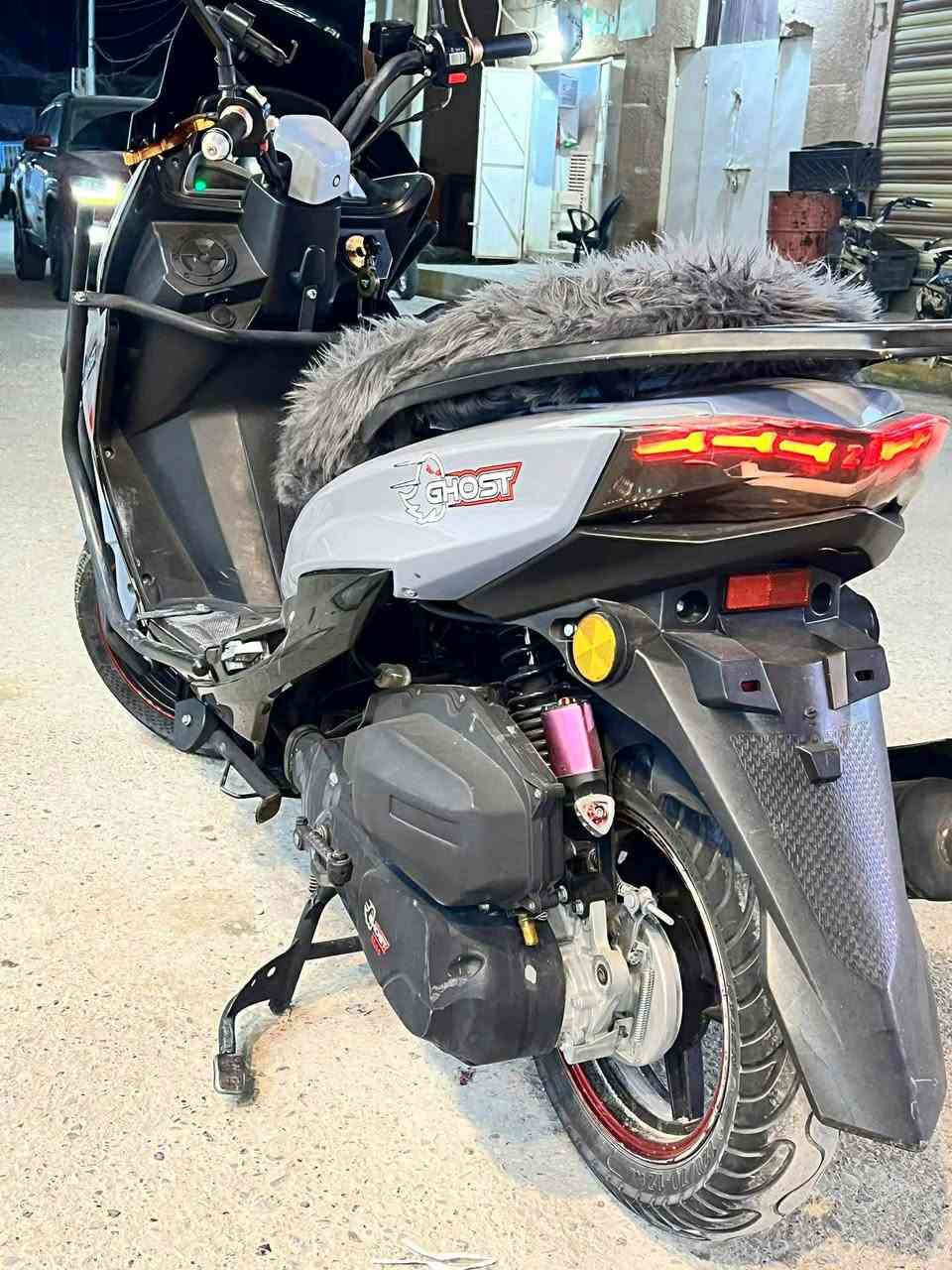 السلام عليكم دراجه رص للبيع او مراوس بكير بعده اخت الجديده سعر ٧٧٥ ليريده يجي خاص. مكاني عنه


**إذا كنت صاحب هذا الإعلان وتريد حذفه لأي سبب، رجاءا أرسل رسالة إلى الدعم الفني**