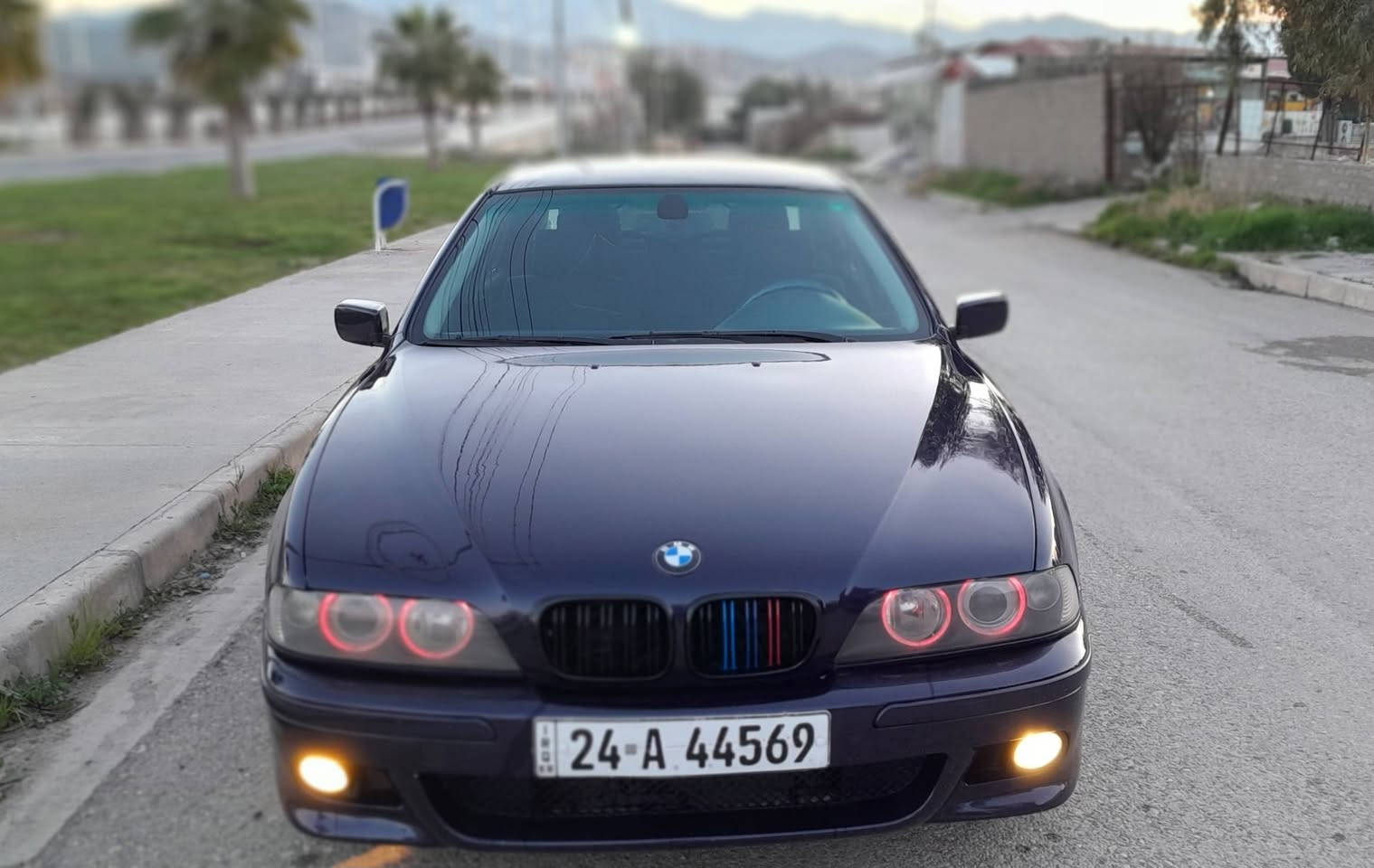 للبيع صقر موديل 98 حجم 528 اصل
دبل كير اوتوماتيك + عادي 
كير ومكينه شرط 
رقم وسنويه وهزه ال 2030 كله جديد تحويل مباشر
غرفه مخمل بل جيس جديد 
صدر أمامي خلفي جديد 
برده كهربائي 
ويل M 18 حجم 
دعاميات M
تبريد شغال 
السياره جاهزه من كلشي اترايك وين مايعجبك 
السعر 85 ومجال
مكان السياره زاخو 
رقم *********** اسيا
رقم *********** وتساب
