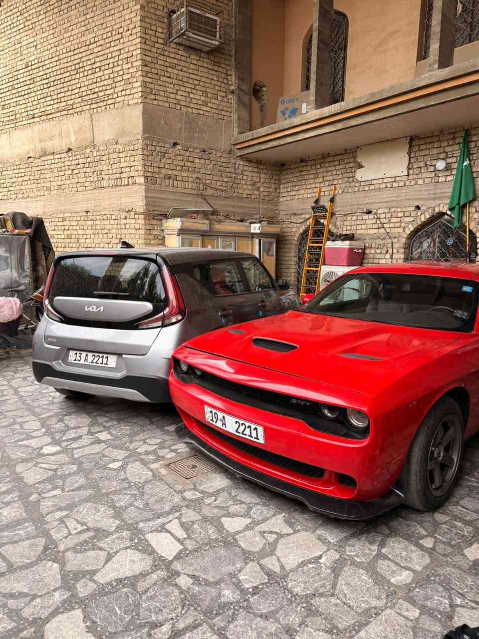 جالنجر 2019فئتهاSXT

رقم كربلاء تبادل تستلم رقم وسنويه هذا الرقم مميز مو وياه
محرك 3600
حداديه امامي خلفي 
منضومة التبريد شاده جديده من ماء اخضر وفريز/ ونوزلات وبلكات وفيت بم وشوته رياضي 
ويل تريد 18تريد 20
جاملغ وباب والبنيد محدث 
سعره 175وبيه مجال للطيبين 
لا تقارنه بالراكضات سياره متعوب عليه
***********
