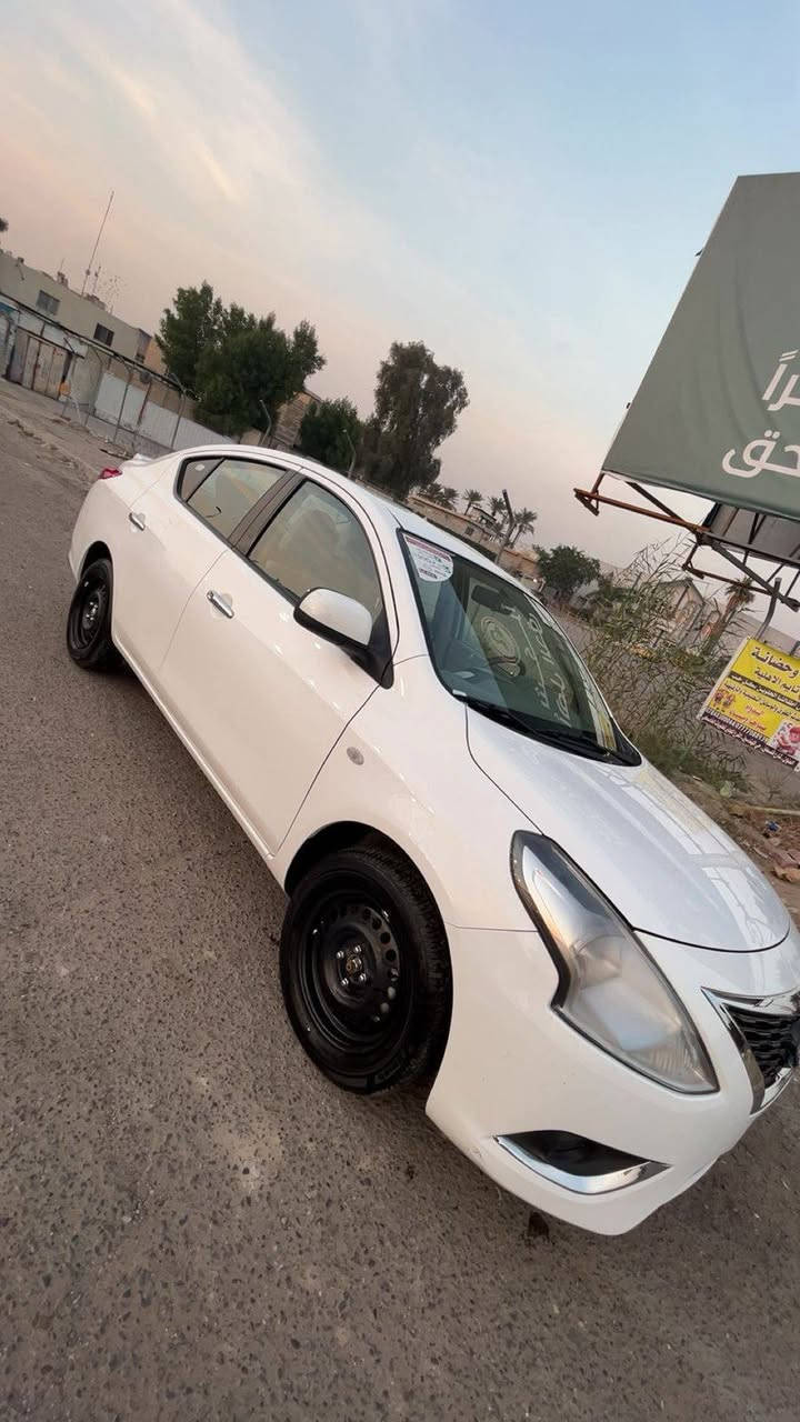 سني هندي 2025
سيارة جديدة بمعنه الكلمه 
عنوان ساحت ميسلون 
***********
***********
سعر
127
