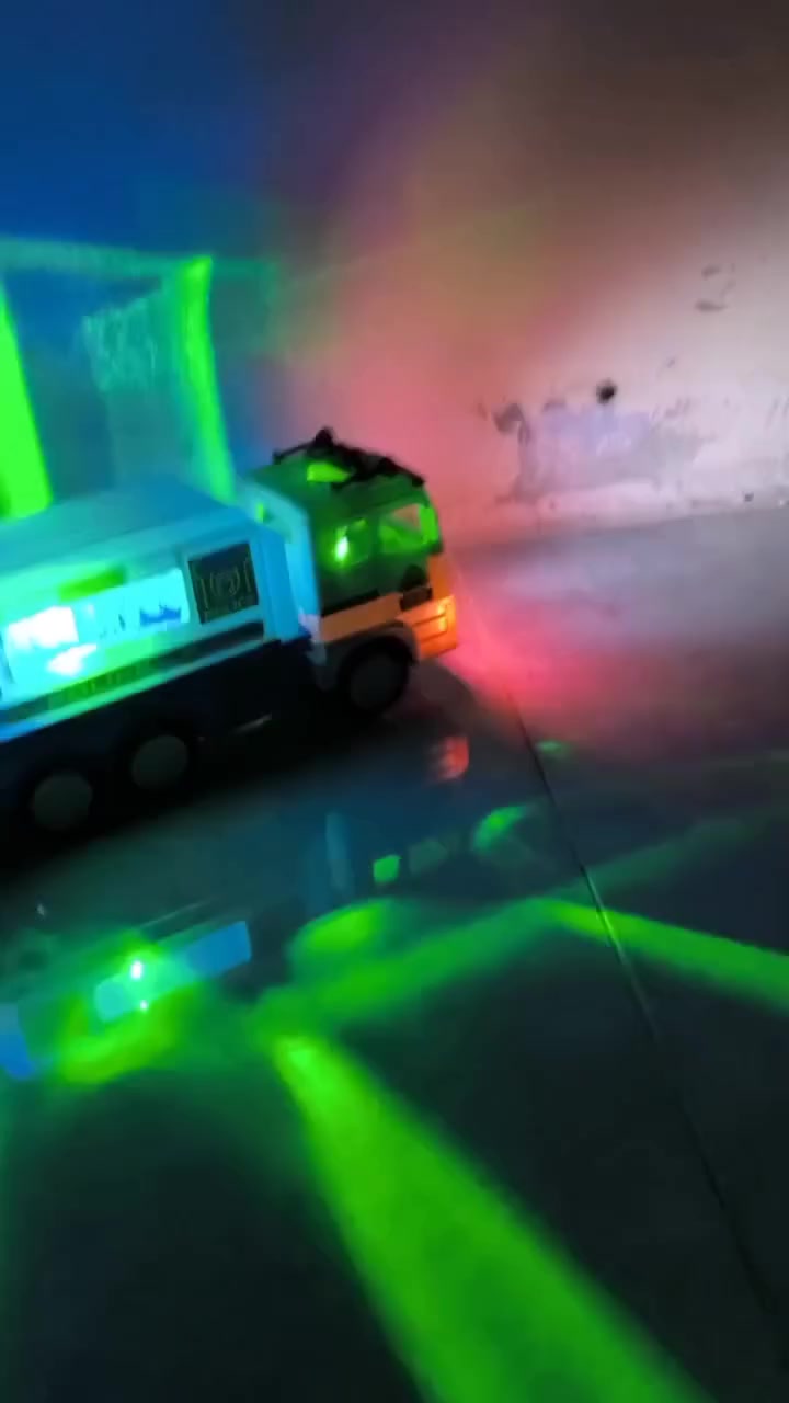 سيارة إطفاء صوتية متحركة تحكم ذاتي🔥💯🍂🍁💛
..
يتوفر خدمة توصيل.. 🚕
#العاب_اطفال #العاب #العاب_تعليمية #العاب_بنات #العاب_ذكاء


**إذا كنت صاحب هذا الإعلان وتريد حذفه لأي سبب، رجاءا أرسل رسالة إلى الدعم الفني**