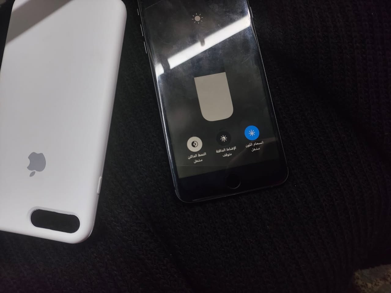 ايفون 8 بلاص جهاز ممفتوح ولا مصلح ذاكره 64 
بطاريه 75  بعد عل وضع الشركه  بلادي  سعر 140 الف مكاني بغداد دوره ***********
