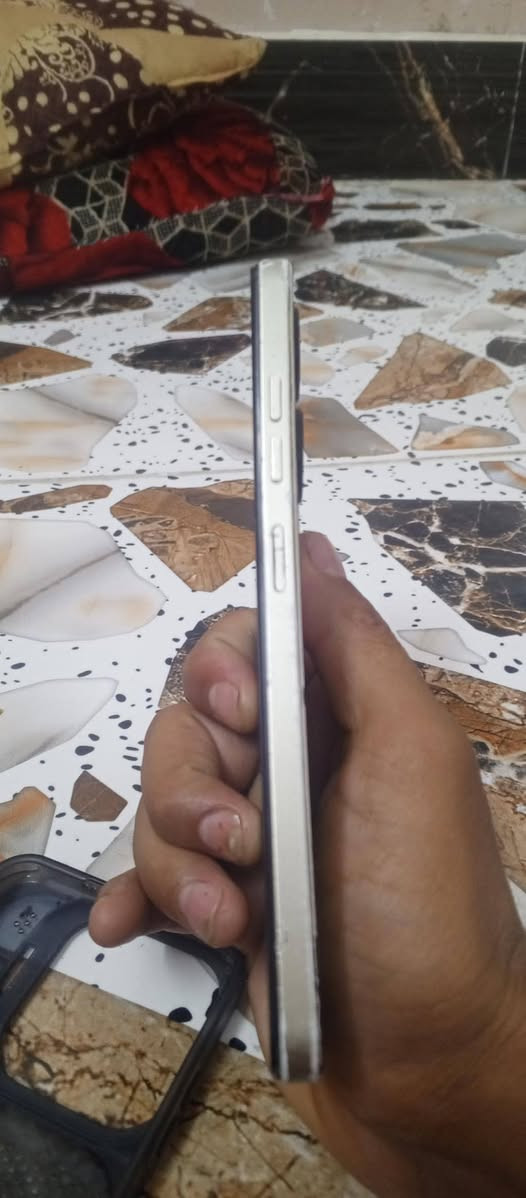 السلام عليكم جهاز للبيع شغال كل شي ما بيه بس اذني قدام العين 65


**إذا كنت صاحب هذا الإعلان وتريد حذفه لأي سبب، رجاءا أرسل رسالة إلى الدعم الفني**