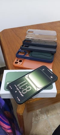 ايفون 13 كفاله عامه وتر ابيع من باب البيت بطاريه92 ذاكره128 سعر 450 بي...