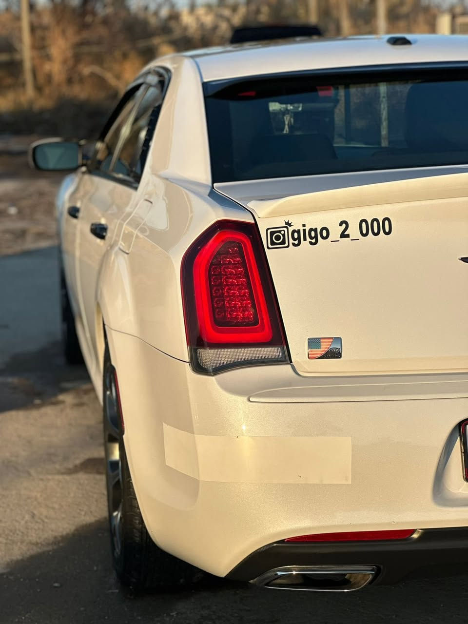 السلام  عليكم ورحمة الله وبركاته

‏‎‏‎       ——— لـلـبـيع  ———

كرايسلر اوباما   — Chrysler Obama

‏‎‏‎وراد كندي 🇨🇦 .     —  بدون ايرباك   

‏‎‏‎الموديل           — 2015

فئة.                 — 300s 

حجم المكينه   — 3600/ V6

‏‎‏‎اللون               — ابيض    

‏‎‏‎المسافه المقطوعه — 88.000

‏‎‏‎حاله السياره. — مثل ماموضوح بل سونار

‏‎‏‎المواصفات 

‏‎‏‎- بصمة تشغيل 

‏‎‏‎- بصمة أبواب 

‏‎‏‎-تشغيل عن بعد 

- فتحة سقف ( بانوراما ) 

‏‎‏‎-ترحيب عند الاقتراب 

‏‎‏‎-كشنات جلد 

-كشنات تدفئة 

- گير ماوس 

-حساس تايرات 4 

‏‎‏‎-شاشه كبيره 

‏‎‏‎-كشنات تدفئة 

‏‎‏‎- تبريد ثلج

‏‎‏‎- بگ لايت LED 

- ليد نهاري 

‏‎‏‎-كرساسي الامامية كهربائيه 

‏‎‏‎-تحكم ستيرن جهتين 

‏‎‏‎-تحديد سرعه 

‏‎‏‎-مانع انزلاق 

‏‎‏‎-كامره خلفيه دواره 

‏‎‏‎باقي المواصفات المعروفه 

‏‎‏‎السعر            — 235 وبيهة مجال

‏‎‏‎رقم السياره    — السليمانيه  

‏‎‏‎موقع  السياره — ديالى ابي صيدا 

‏‎‏‎للأستفسار.     — *********** -
