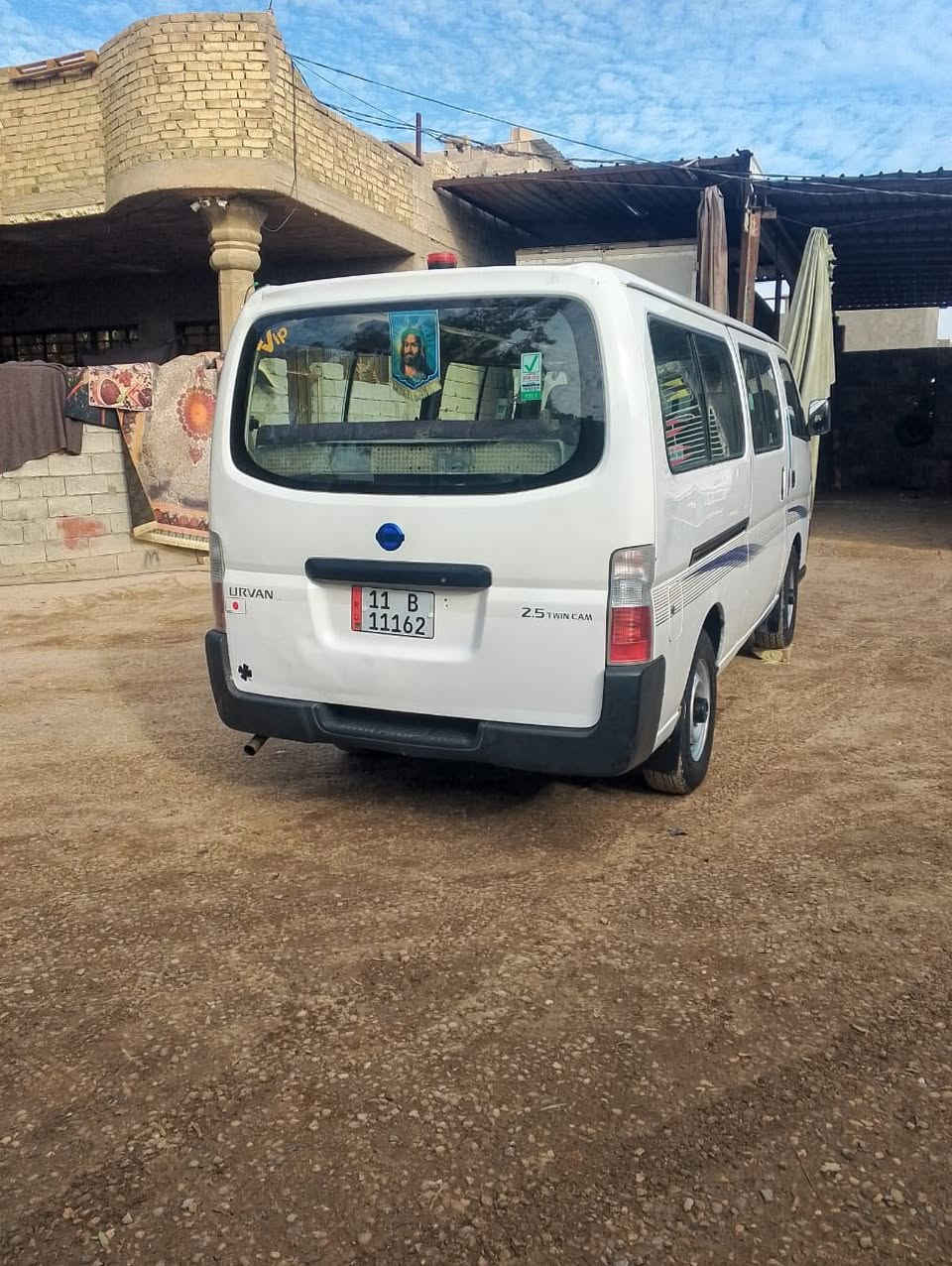 السلام عليكم نيسان 2012 للبيع السعر 140  للاتصال***********
