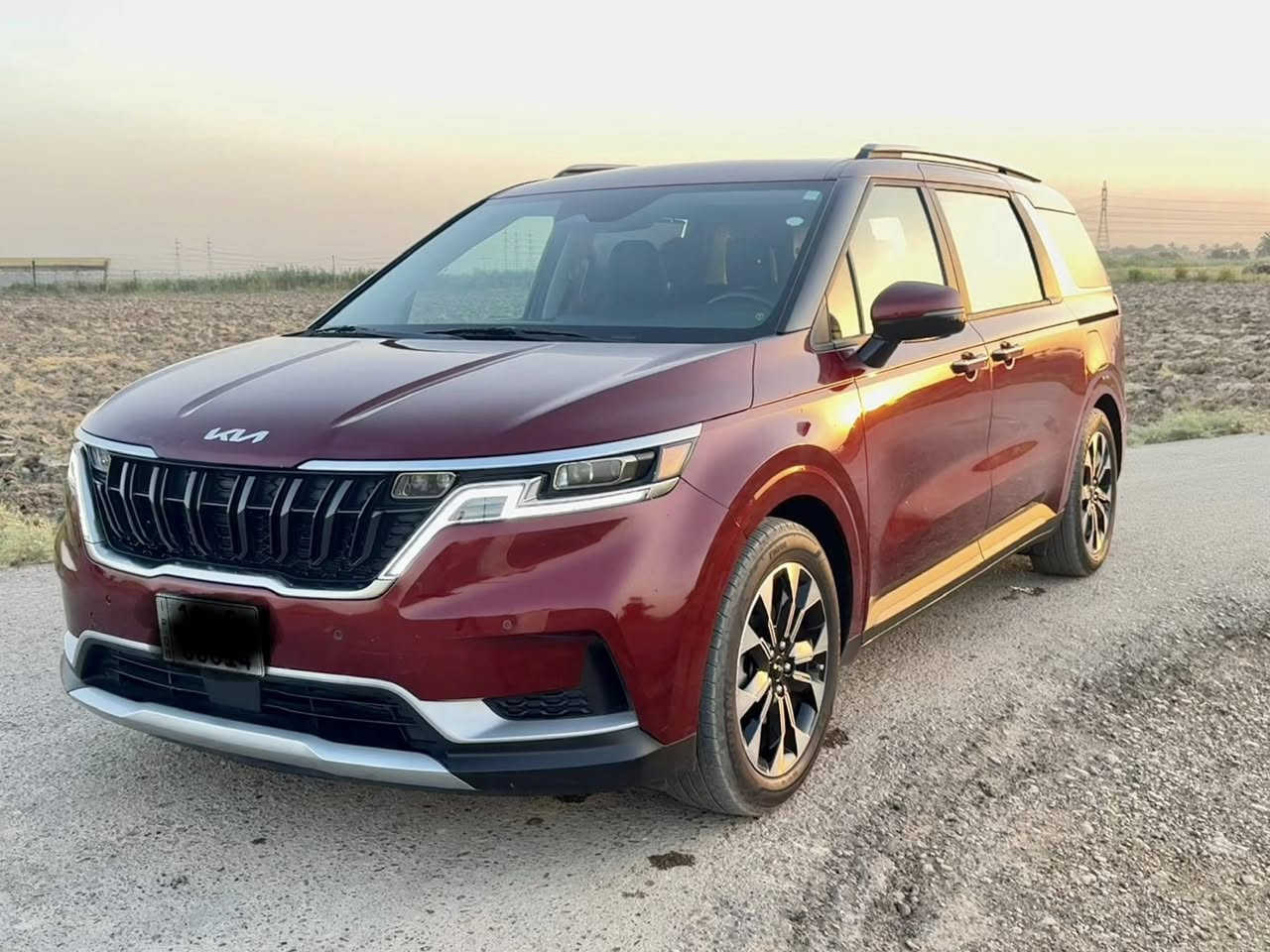 #كيا_كرنفال_وارد_امريكي2024_EX
حجم المكينه : 3500 V6

         المسافه المقطوعه=33000 mi

الضرر :  باب الجنطة بدون دواخل

#رقم_بغداد_انكليزي

    

#مواصفاتها 
1-بصمة
2- نظام ايكو + سبورت + سمارت
3-ويل كب 
4-تشغيل عن بعد
5-حساسات خلفي امامي وجانبي
6-ابواب كهرباء 
7-لايتات لد
8-لايتات زنون
10-بكلايتات لد
11-اشاير بالمري
12-رادارات 360 امامي وخلفي وجانبي
13-كشنات جلد لون اسود
14-ثلاث قطع تبريد
15-هيترات بالكشنات حار بارد
16-هندبريك بصمه
17-شحن وايرليس
18-بردات ابوب بلادي

موصفات 1/1 جاهزه 

مكان السياره / بغداد

#السعر على تفضل خاص


**إذا كنت صاحب هذا الإعلان وتريد حذفه لأي سبب، رجاءا أرسل رسالة إلى الدعم الفني**