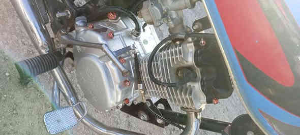 مو شراي لا يتصل 
عمي سلام عليكم شباب دراجه موديل 23 دراجه مانقصهه شي كله شغال محرك مامفتوح لا صرف ولا تبخير دراجه اوراق مكاني واسط دبوني سعر600 بيهه مجال حك الجيتك ***********
