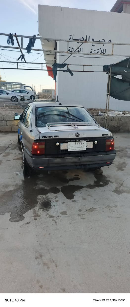 سياره البيع محرك وكير شرط كهربائية كلها شغاله السعر 33،
وبيها مجال اتصل ***********
