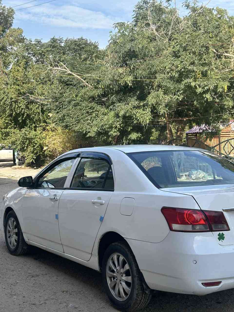 السلام عليكم بي واي دي البيع سيارة موديل 2013 سيارة كلش حلوه رقم بغداد انكليزي سيارة فول بصمه شاشة كأمره تحكم ستيرن داخل جلد بصمت ابواب اشاير بل مري خمسه ويل كب سياره محرك 1800 ماشاءالله تبريد ثلج  سياره كلش حلوه سيارة كير محرك صدر تايرات باتري كله مكفول سيارة كلش حلوه وجاهزه مابيه ي نقص السعر 55$ مكان سيارة بغداد حي العامل رقم ***********
