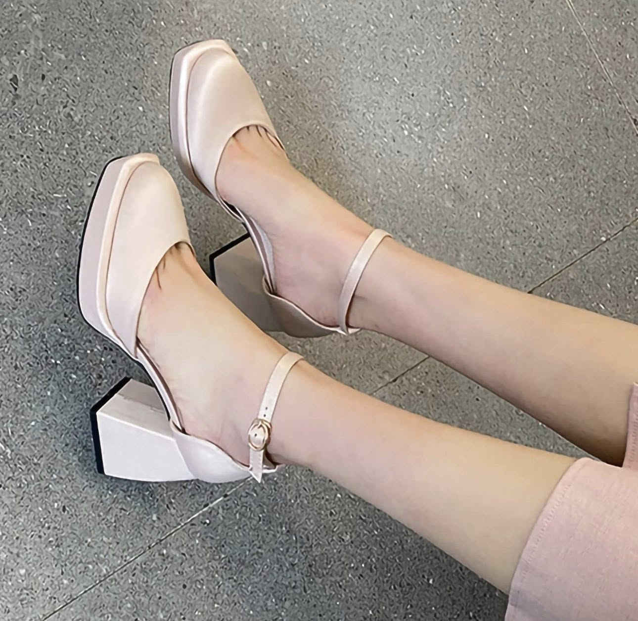 شلون نزاكه يابه وين الي عدهن عرس تعالن يمي 😂😂


**إذا كنت صاحب هذا الإعلان وتريد حذفه لأي سبب، رجاءا أرسل رسالة إلى الدعم الفني**