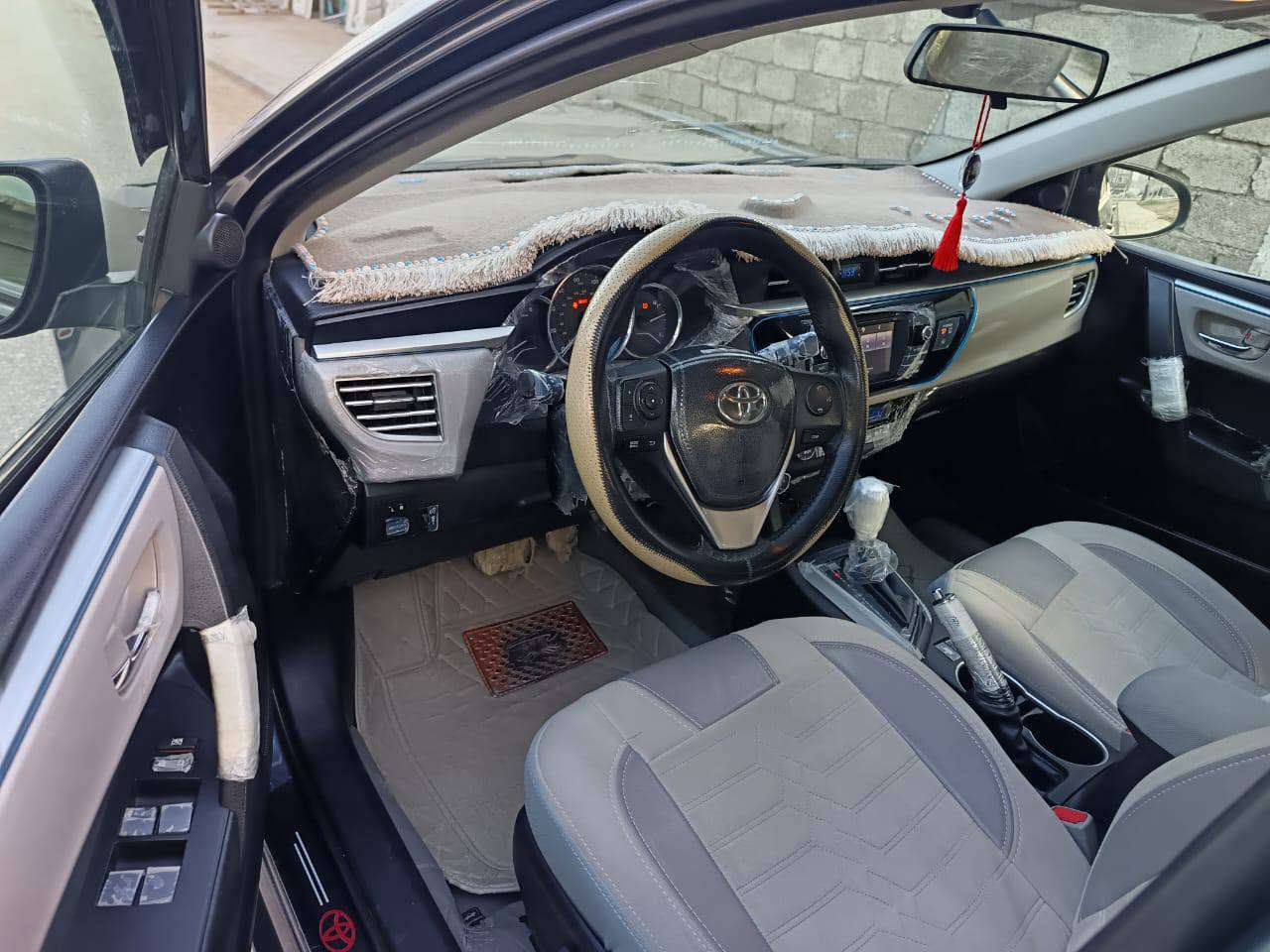 بیکاشۆ مۆدێل 2016 ئەمریکی  مواسەفات LE مەکینە 18 گێڕ و مەکینە بەشەرت ئیسپانەی لێنەدراوە  تەنها دوو پارچەی بۆیاخە بۆنید و چەمەلەخی پێشۆ بێ ئەرباگ تەنها قرچێکی بچوکی هەیە سۆنەرم داناوە 70 میل ڕۆیوە 4 تایەی تازە سپێری دانەبەزیوە بێ تەقەو ڕەقە سەنەوی بەسەر چووە بەڵام ڕەقەمی نوێیە سەیارەکە هی مەعرەز نییە ماڵی دۆیستە بەشەرتی هەمووشتێک دەی فرۆشم نرخ 126 گەڵا و کەمێک مەعامەلە ژ..م 
***********
*********** بنجوين, السليمانية
