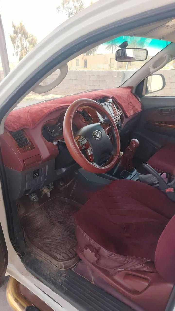 تيوته لبيع نضيفه فول ماوصفات كير عادي موديل   2013سعر215.   ***********
